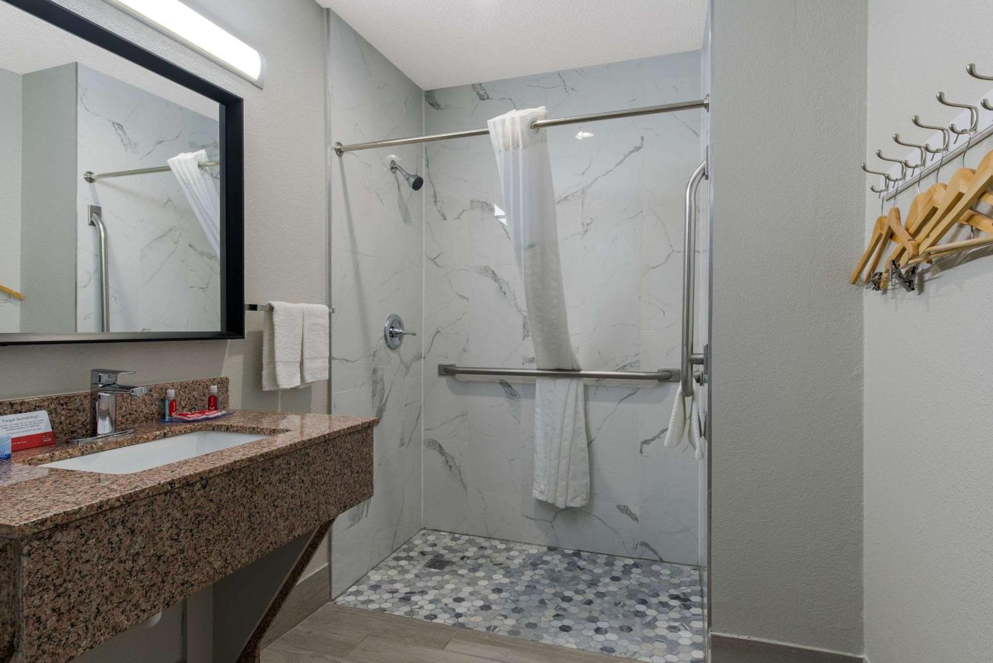 Econo Lodge Cheraw Market Street Dış mekan fotoğraf